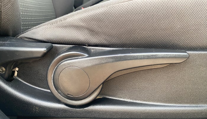 2016 Tata Tiago XZ PETROL, Petrol, Manual, 65,373 km, Driver Side Adjustment Panel