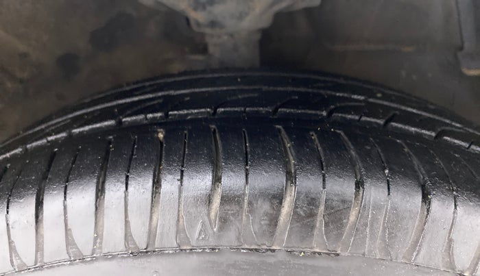 2017 Maruti Celerio ZXI, Petrol, Manual, 50,177 km, Right Front Tyre Tread