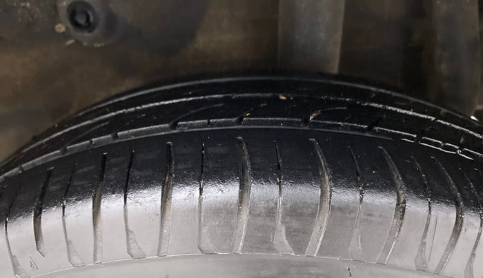 2017 Maruti Celerio ZXI, Petrol, Manual, 50,177 km, Left Rear Tyre Tread