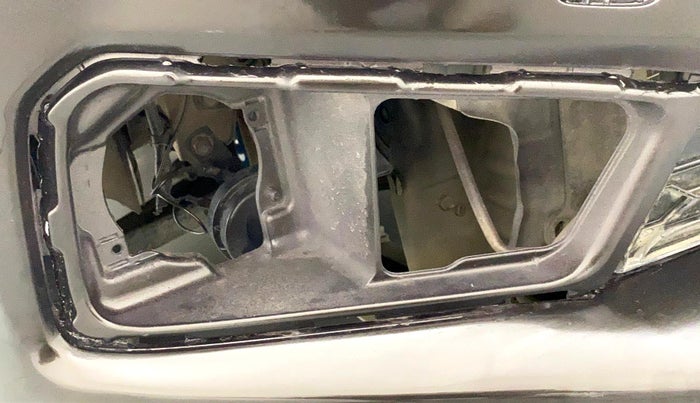 2019 Honda Amaze 1.5L I-DTEC S CVT, Diesel, Automatic, 75,586 km, Right fog light - Fog Light cover missing
