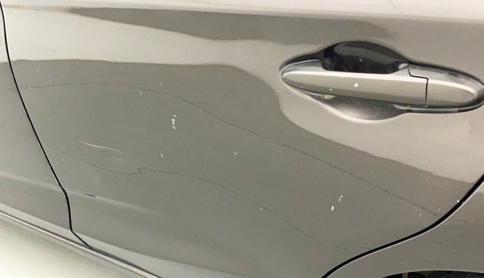 2019 Honda Amaze 1.5L I-DTEC S CVT, Diesel, Automatic, 75,586 km, Rear left door - Minor scratches