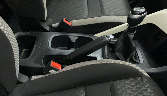 2021 Nissan MAGNITE XE, Petrol, Manual, 29,058 km, Gear Lever