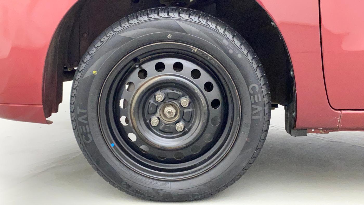 2010 Maruti Wagon R 1.0 VXI, Petrol, Manual, 80,459 km, Left Front Wheel