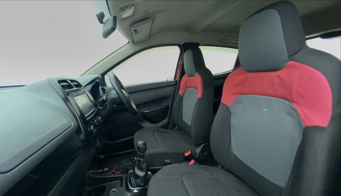 2018 Renault Kwid 1.0 RXT Opt, Petrol, Manual, 71,630 km, Right Side Front Door Cabin View