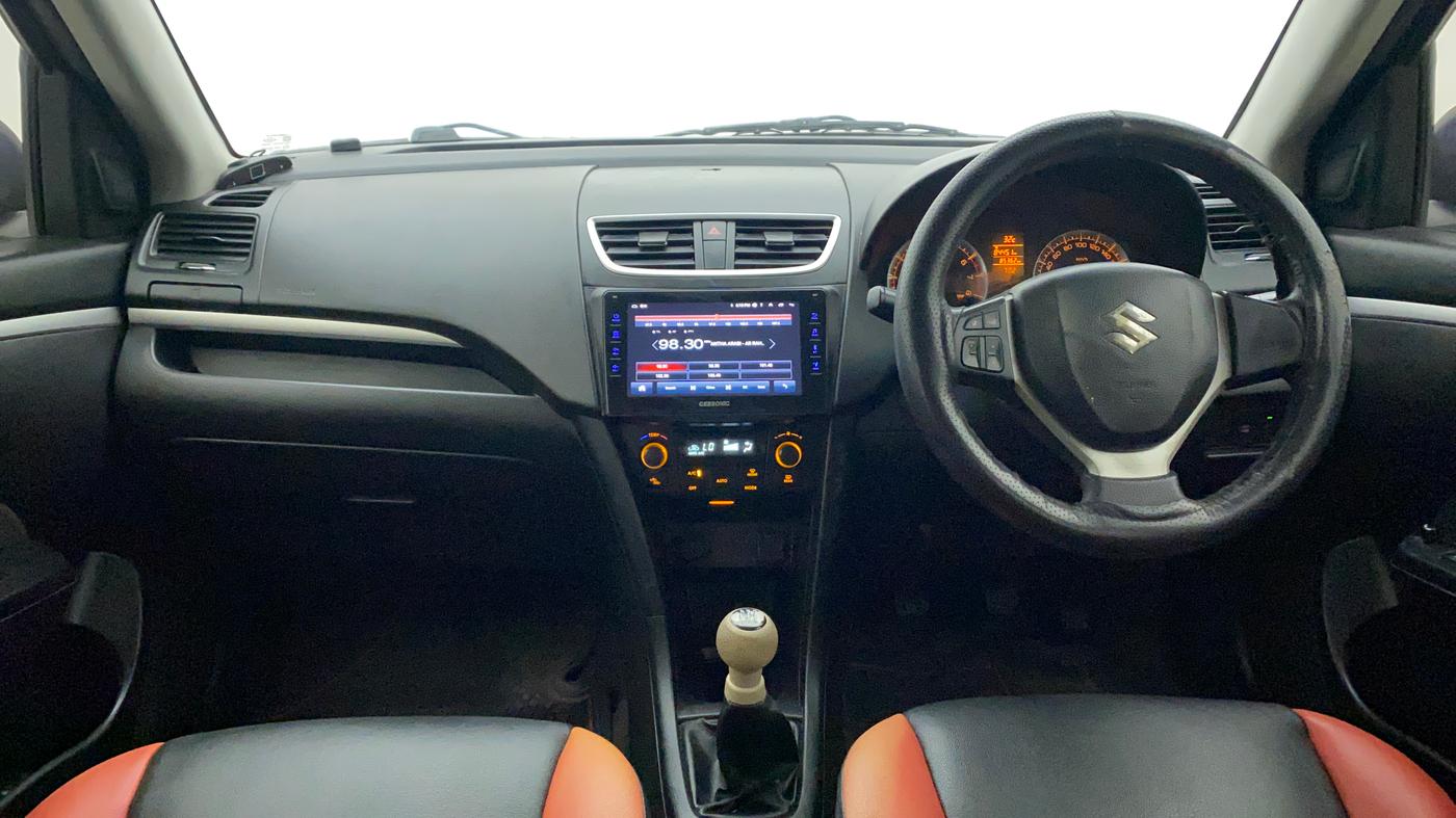 2013 Maruti Swift ZXI, Petrol, Manual, 85,362 km, Dashboard