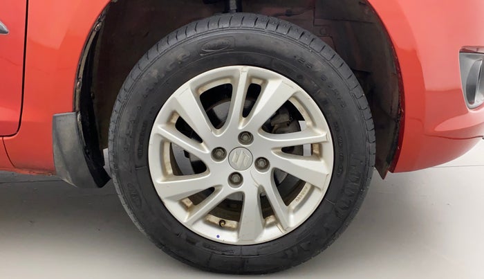 2013 Maruti Swift ZXI, Petrol, Manual, 85,362 km, Right Front Wheel