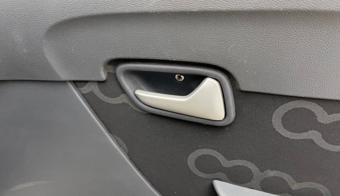 2016 Maruti Alto 800 LXI, Petrol, Manual, 52,060 km, Driver Side Door Panels Control