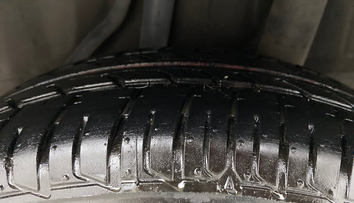 2017 Honda Brio S MT, Petrol, Manual, 32,948 km, Left Rear Tyre Tread