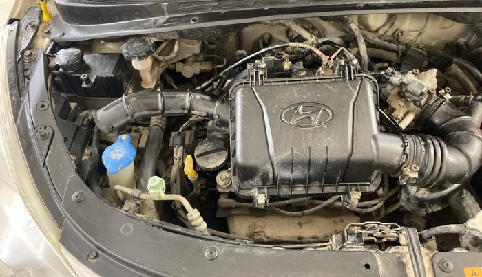 2016 Hyundai i10 SPORTZ 1.1, CNG, Manual, 64,201 km, Engine View - Right