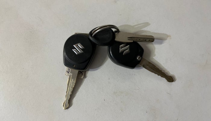 2013 Maruti Wagon R 1.0 VXI, Petrol, Manual, 98,532 km, Key Close Up