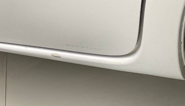 2013 Toyota Etios Liva V, Petrol, Manual, 46,214 km, Left running board - Paint is slightly faded