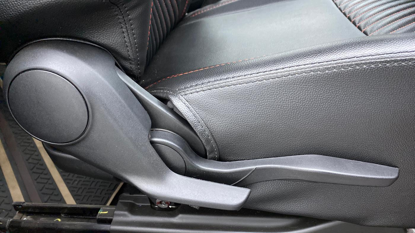 2020 Maruti Swift VXI D, Petrol, Manual, 2,954 km, Driver Side Adjustment Panel