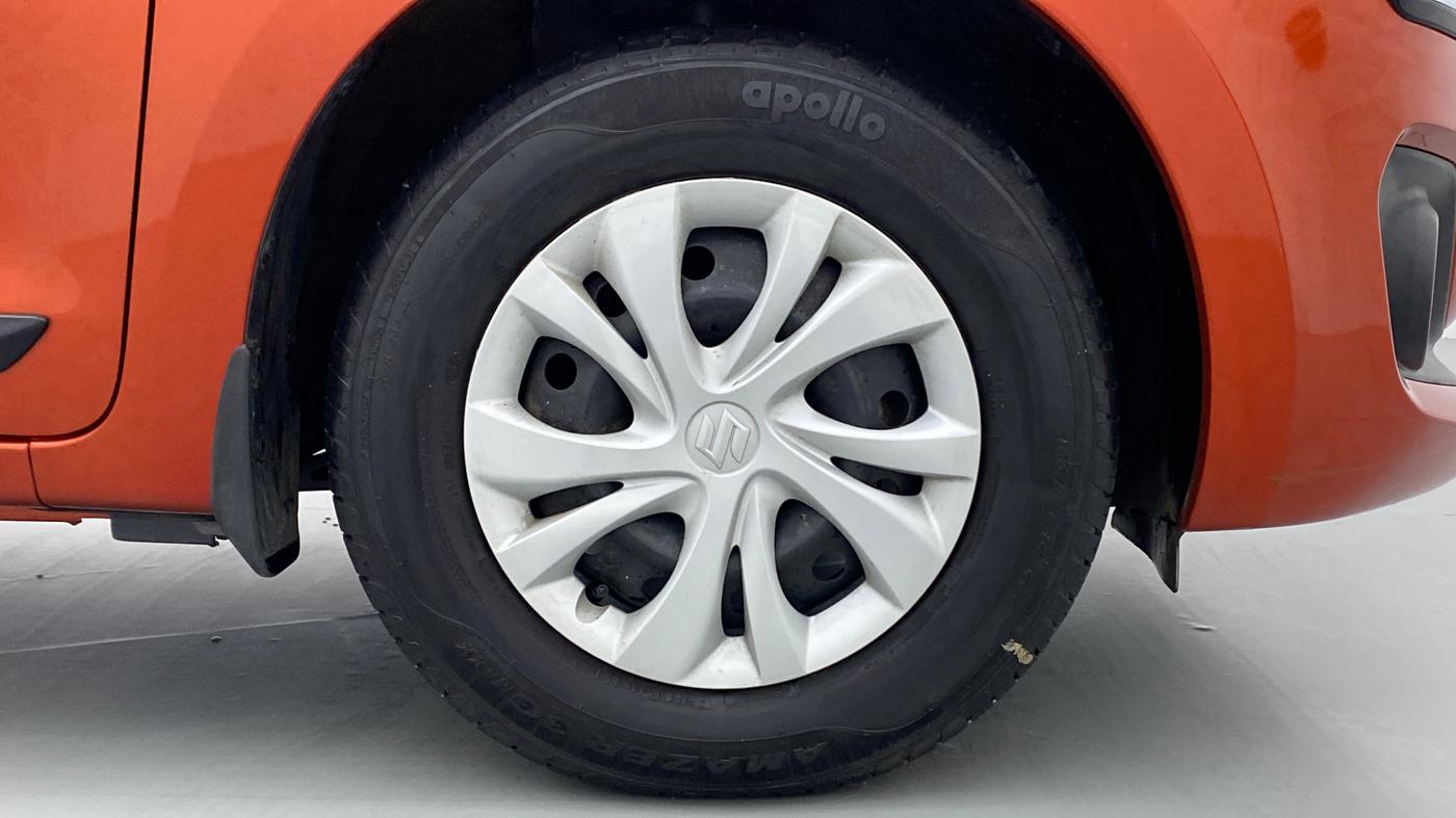 2020 Maruti Swift VXI D, Petrol, Manual, 2,954 km, Right Front Wheel