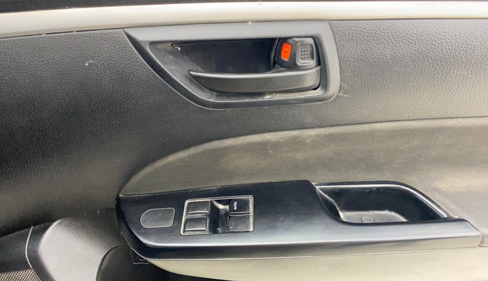 2015 Maruti Swift LXI (O), Petrol, Manual, 52,118 km, Driver Side Door Panels Control