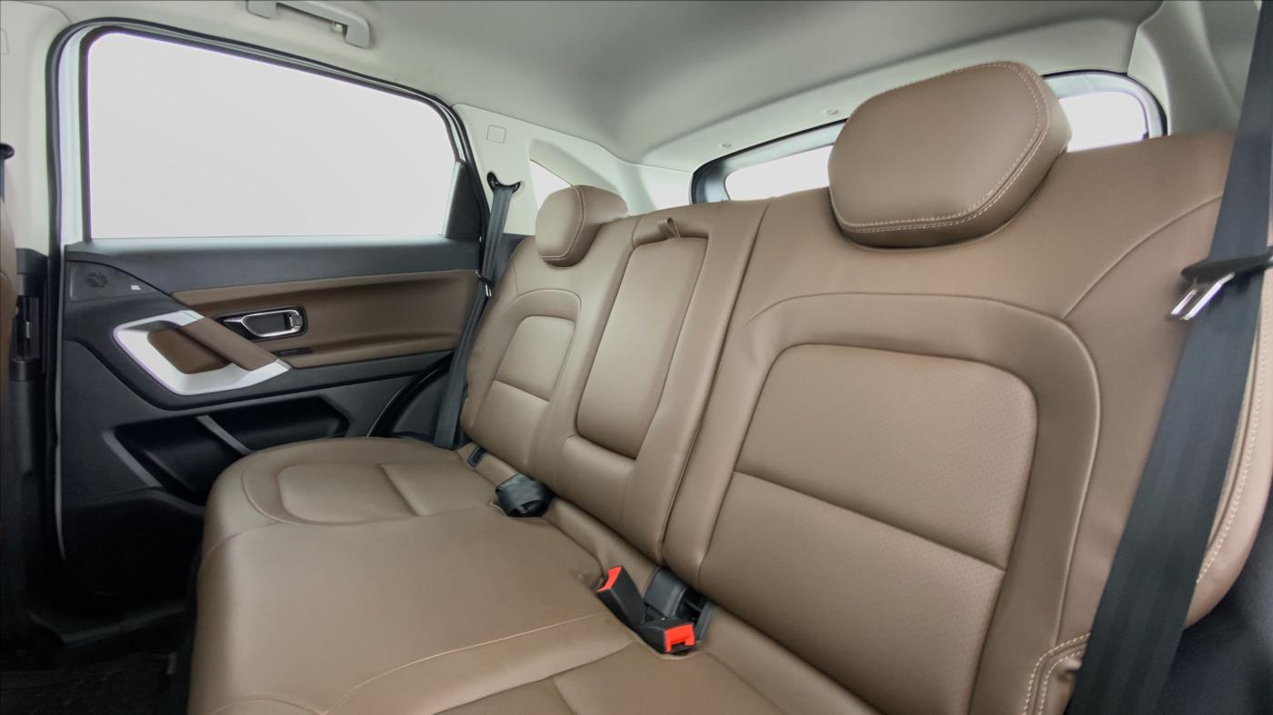 2021 Tata Harrier XZA  DUAL TONE, Diesel, Automatic, 18,177 km, Right Side Rear Door Cabin