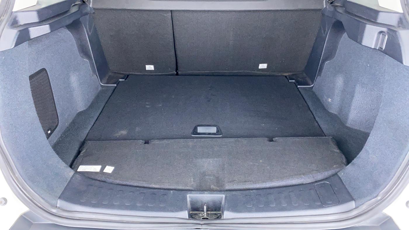 2021 Tata Harrier XZA  DUAL TONE, Diesel, Automatic, 18,177 km, Boot Inside