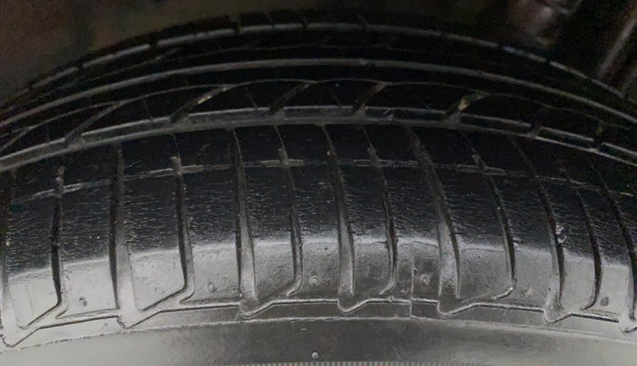 2015 Nissan Micra XV CVT, Petrol, Automatic, 16,048 km, Right Rear Tyre Tread