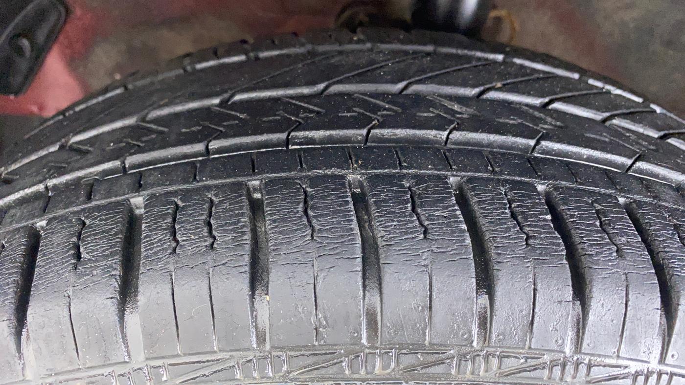 2011 Hyundai i20 SPORTZ 1.2 O, Petrol, Manual, 87,079 km, Left Front Tyre Tread