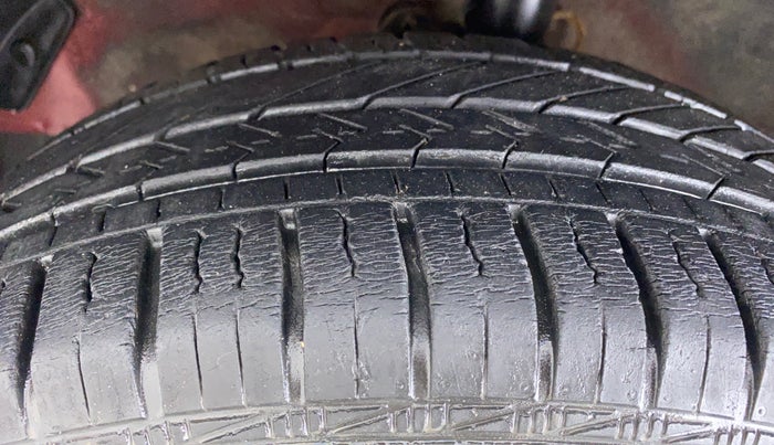 2011 Hyundai i20 SPORTZ 1.2 O, Petrol, Manual, 87,079 km, Left Front Tyre Tread