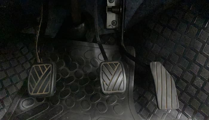 2012 Maruti Wagon R 1.0 VXI, Petrol, Manual, 28,524 km, Pedals