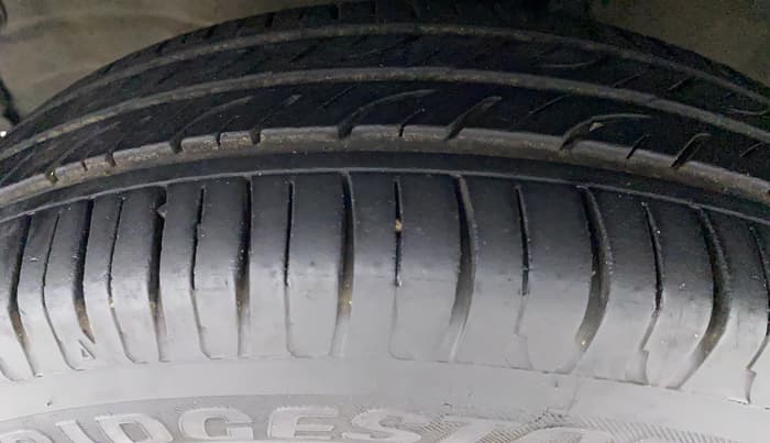 2012 Maruti Wagon R 1.0 VXI, Petrol, Manual, 28,524 km, Left Front Tyre Tread