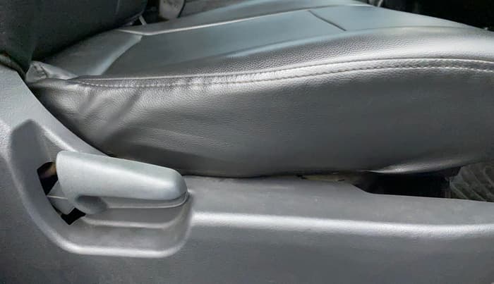 2012 Maruti Wagon R 1.0 VXI, Petrol, Manual, 28,524 km, Driver Side Adjustment Panel