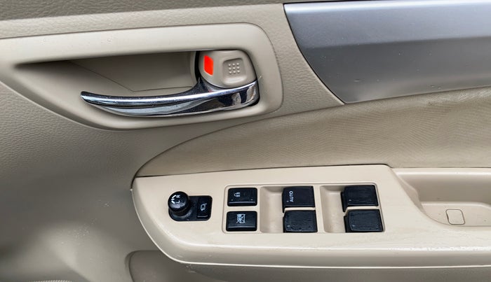 2017 Maruti Ertiga ZXI, Petrol, Manual, 74,540 km, Driver Side Door Panels Control