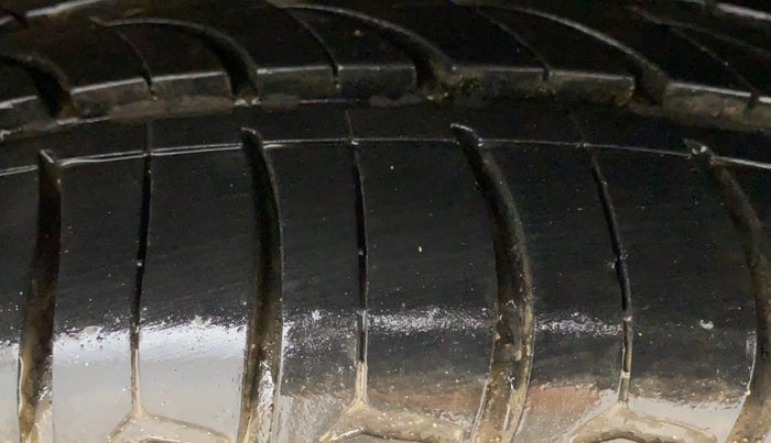 2017 Maruti Ertiga ZXI, Petrol, Manual, 74,540 km, Left Rear Tyre Tread