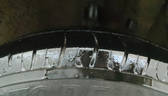 2015 Hyundai Grand i10 ASTA 1.2 KAPPA VTVT, Petrol, Manual, 65,831 km, Left Rear Tyre Tread