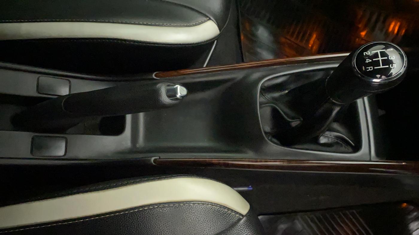 2017 Maruti Baleno ZETA PETROL 1.2, Petrol, Manual, 57,576 km, Gear Lever