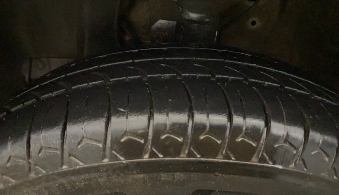 2021 Maruti New Wagon-R LXI CNG 1.0, CNG, Manual, 71,172 km, Left Front Tyre Tread