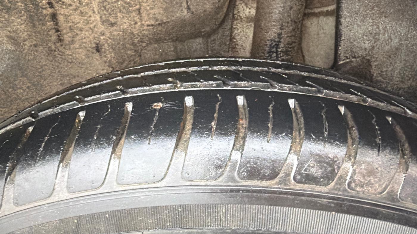 2019 Maruti Swift LXI, Petrol, Manual, 30,678 km, Left Rear Tyre Tread