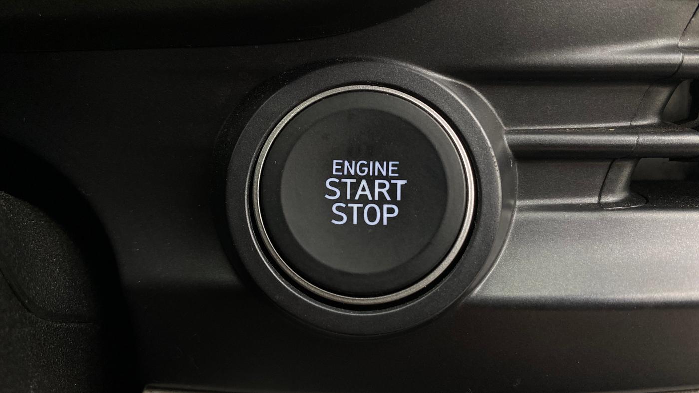 2025 Hyundai NEW I20 SPORTZ 1.2 MT, Petrol, Manual, 6,207 km, Keyless Start/ Stop Button