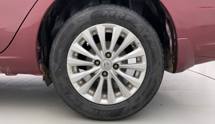 2017 Maruti Ciaz  ZDI SHVS, Diesel, Manual, 95,099 km, Left Rear Wheel