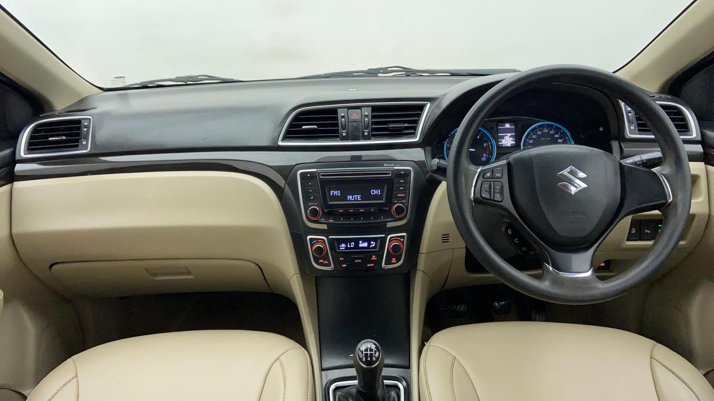 2017 Maruti Ciaz  ZDI SHVS, Diesel, Manual, 95,099 km, Dashboard