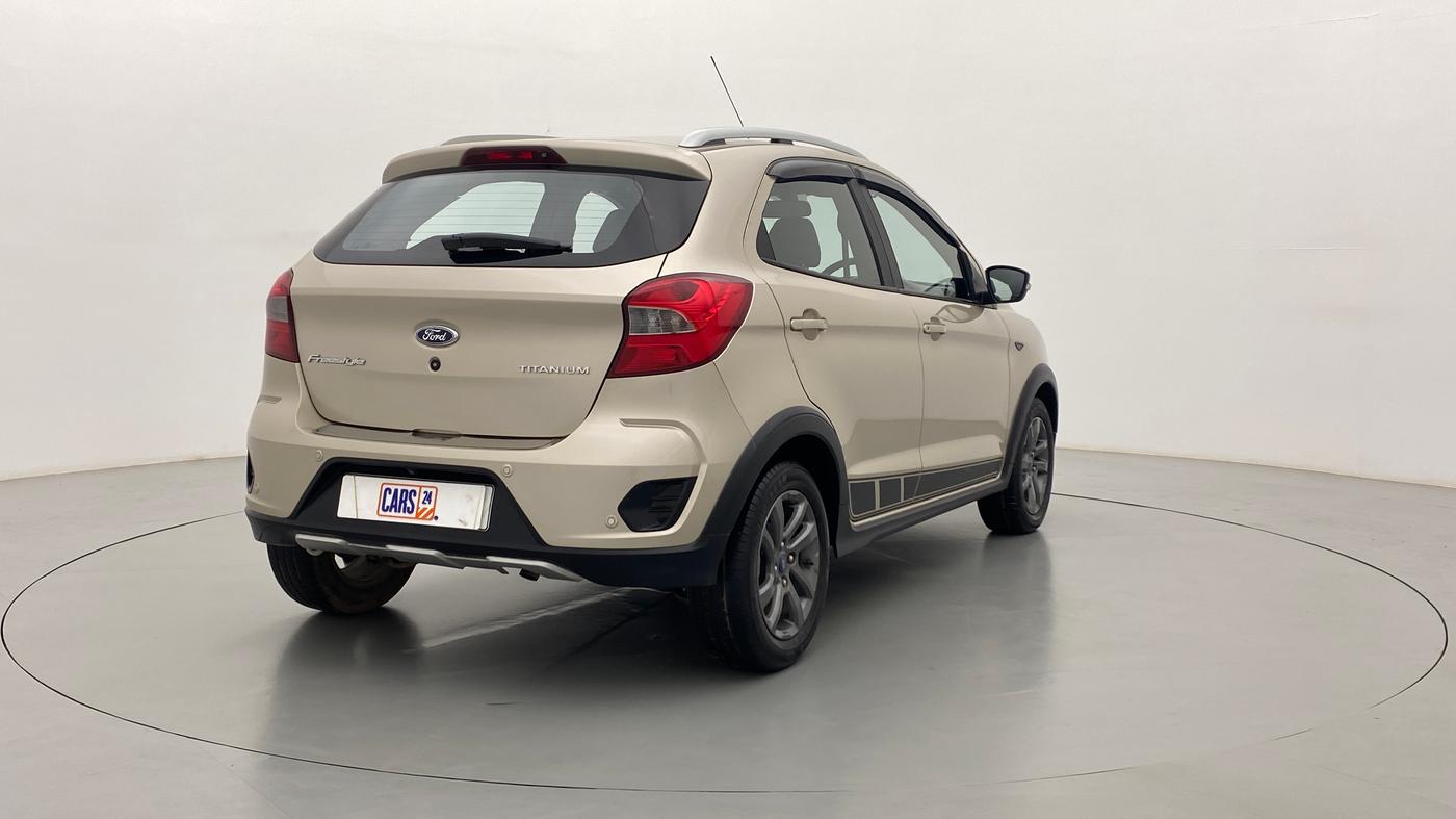 2018 Ford FREESTYLE TITANIUM 1.2 TI-VCT MT, Petrol, Manual, 25,447 km, Right Back Diagonal