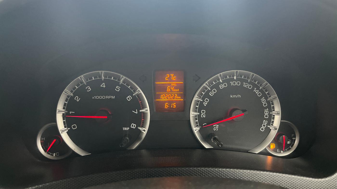 2015 Maruti Swift Dzire ZXI, Petrol, Manual, 1,02,017 km, Odometer Image