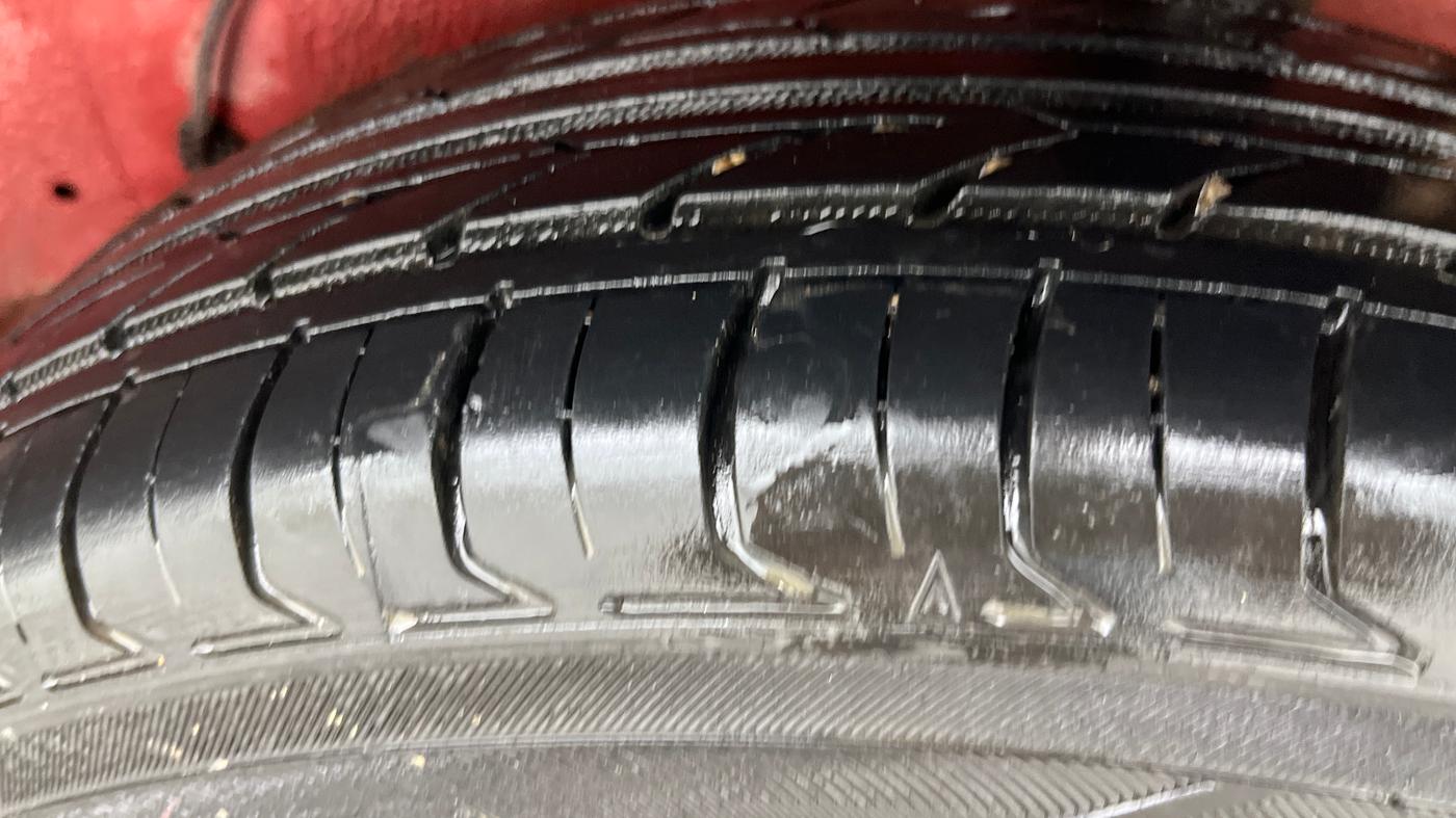 2017 Maruti Celerio ZXI AMT (O), Petrol, Automatic, 32,762 km, Left Rear Tyre Tread