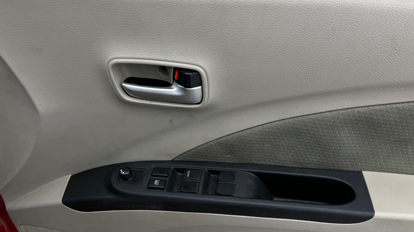 2017 Maruti Celerio ZXI AMT (O), Petrol, Automatic, 32,762 km, Driver Side Door Panels Control