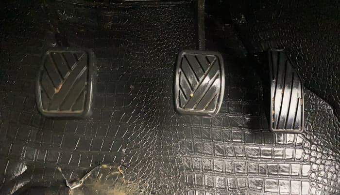 2018 Maruti Dzire VXI, Petrol, Manual, 36,736 km, Pedals