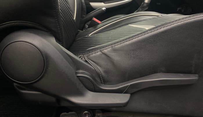 2018 Maruti Baleno ALPHA CVT PETROL 1.2, Petrol, Automatic, 98,913 km, Driver Side Adjustment Panel
