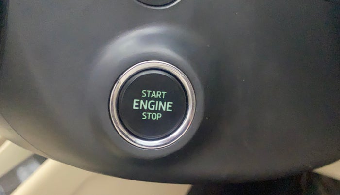 2018 Skoda Octavia L&K 1.8 TSI AT, Petrol, Automatic, 79,257 km, Keyless Start/ Stop Button