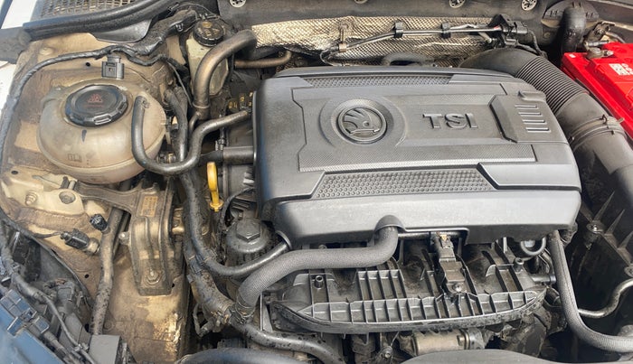 2018 Skoda Octavia L&K 1.8 TSI AT, Petrol, Automatic, 79,257 km, Engine View - Right