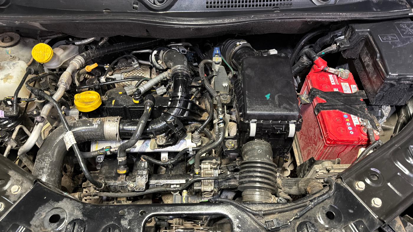 2023 Nissan MAGNITE XV PREMIUM TURBO CVT, Petrol, Automatic, 24,560 km, Engine View