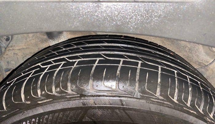 2024 Hyundai VENUE SX 1.5 CRDI, Diesel, Manual, 58,594 km, Right Rear Tyre Tread