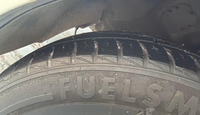 2017 Hyundai Xcent S 1.2, Petrol, Manual, 67,676 km, Left Front Tyre Tread