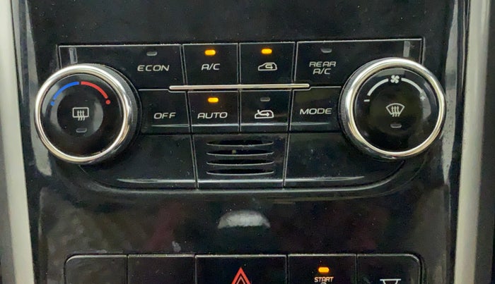 2019 Mahindra XUV500 W11, Diesel, Manual, 32,204 km, Automatic Climate Control