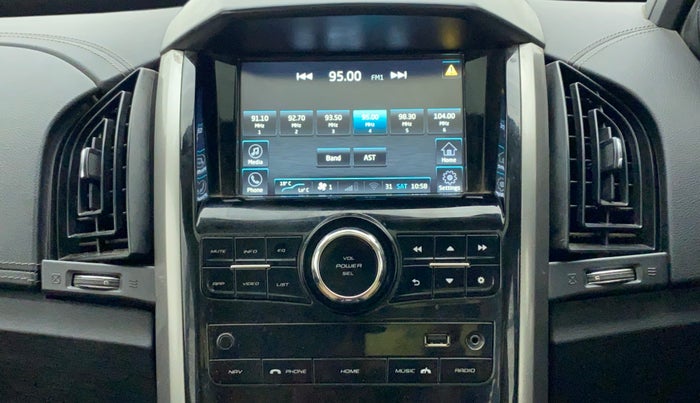 2019 Mahindra XUV500 W11, Diesel, Manual, 32,204 km, Infotainment System