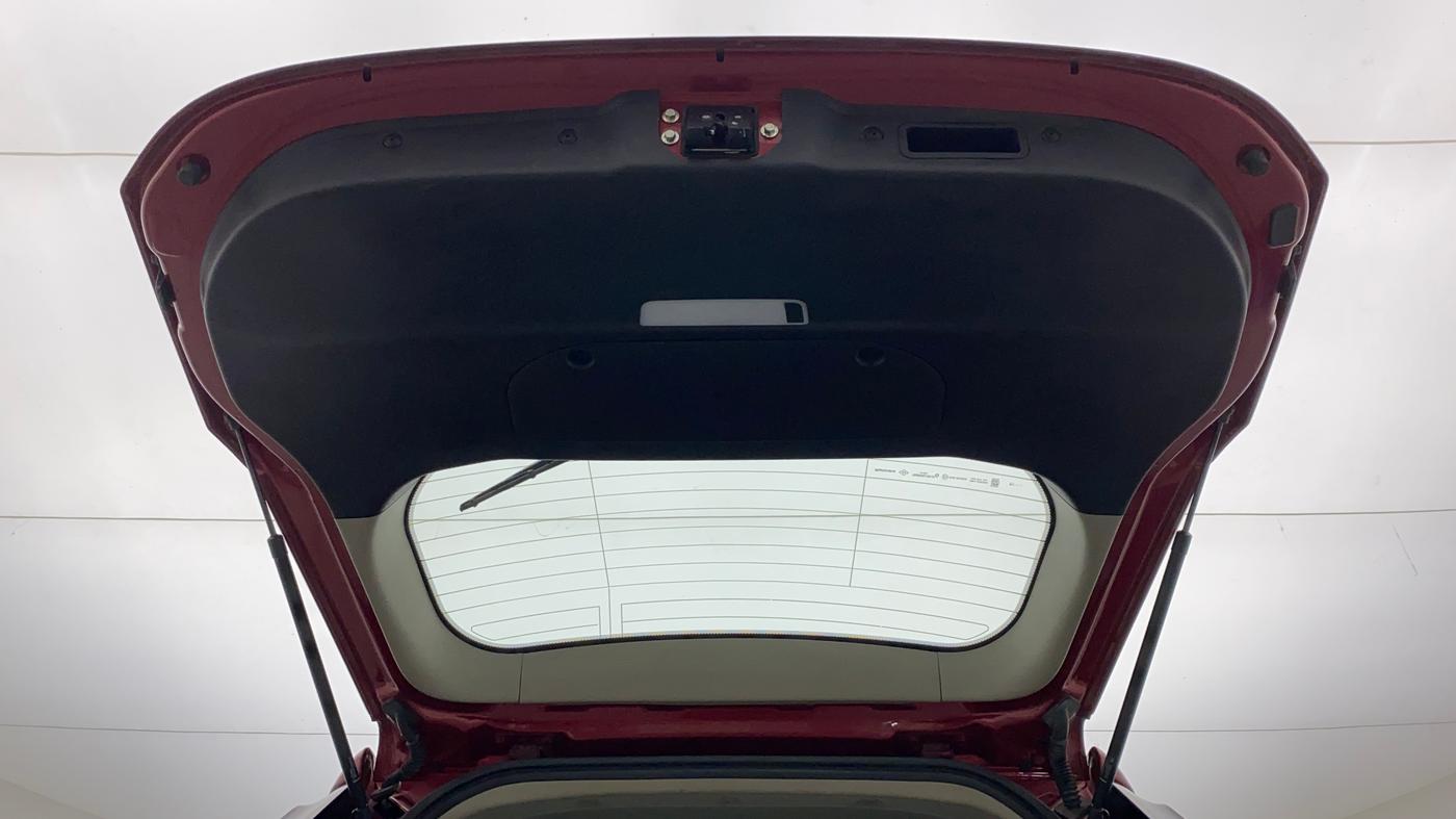2019 Mahindra XUV500 W11, Diesel, Manual, 32,204 km, Boot Door Open