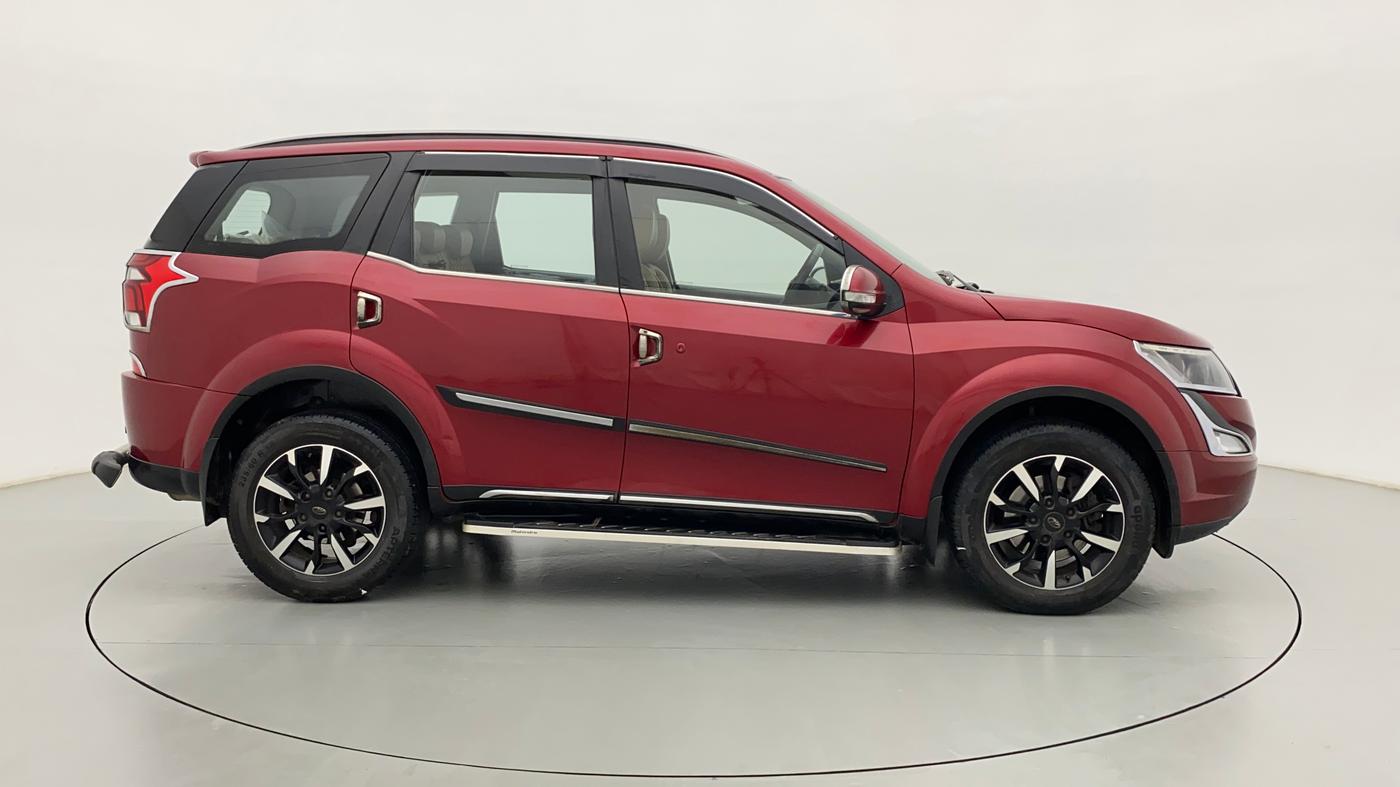 2019 Mahindra XUV500 W11, Diesel, Manual, 32,204 km, Right Side View